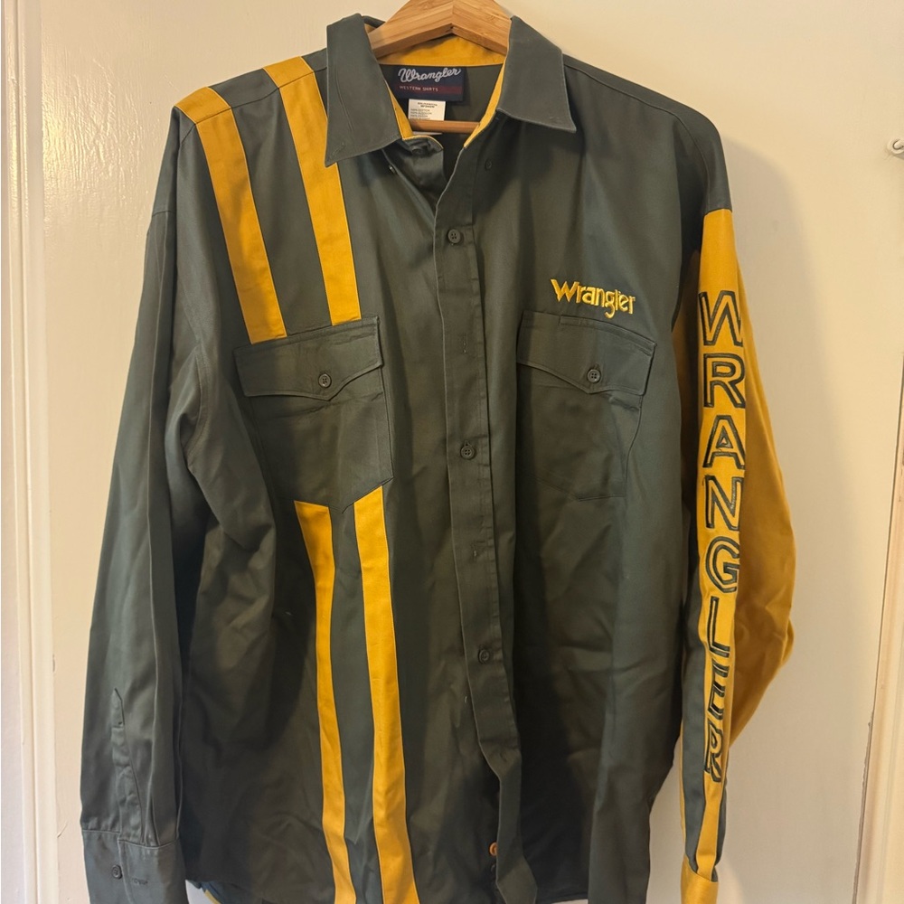 Wrangler Men's Olive and Mustard Shirt Jacket